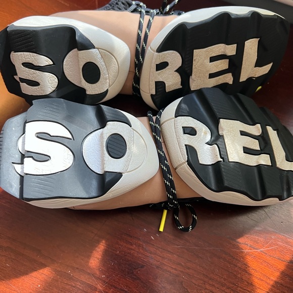 Sorel Sneakers - Picture 5 of 13